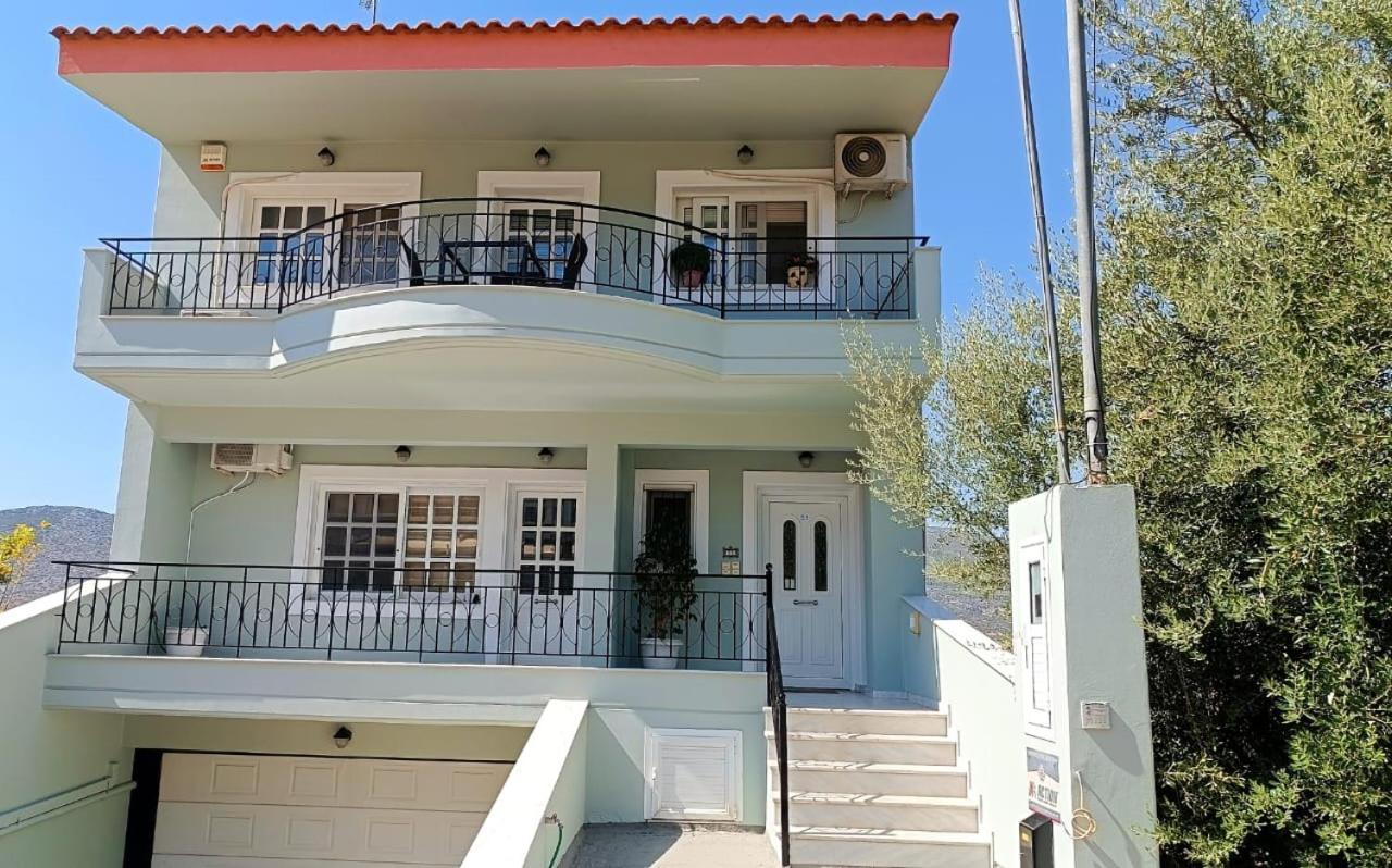 Ruby'S House Apartment Chalkida Bagian luar foto